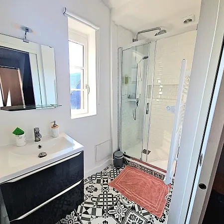 Les Bons Enfants 4 Apartment